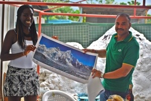 Presentaion of picture of Mount Everest